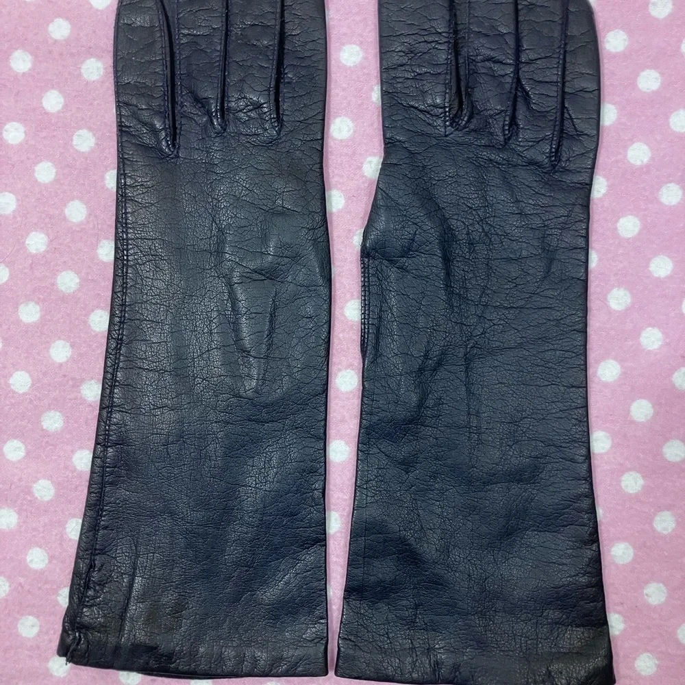 Black Leather Gloves